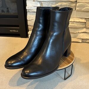 Ecco Shape 35 Block Ankle Boots